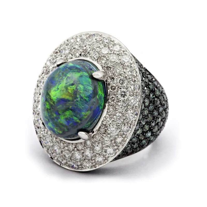<p>Ring with an Australian black opal and diamonds</p>
