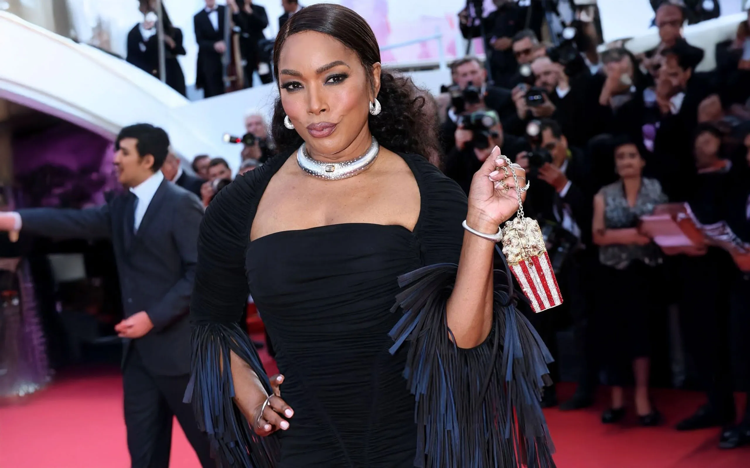 <p>American actress Angela Bassett wears the Midnight Sun High Jewellery set by Messika to the Cannes Film Festival 2025</p>
