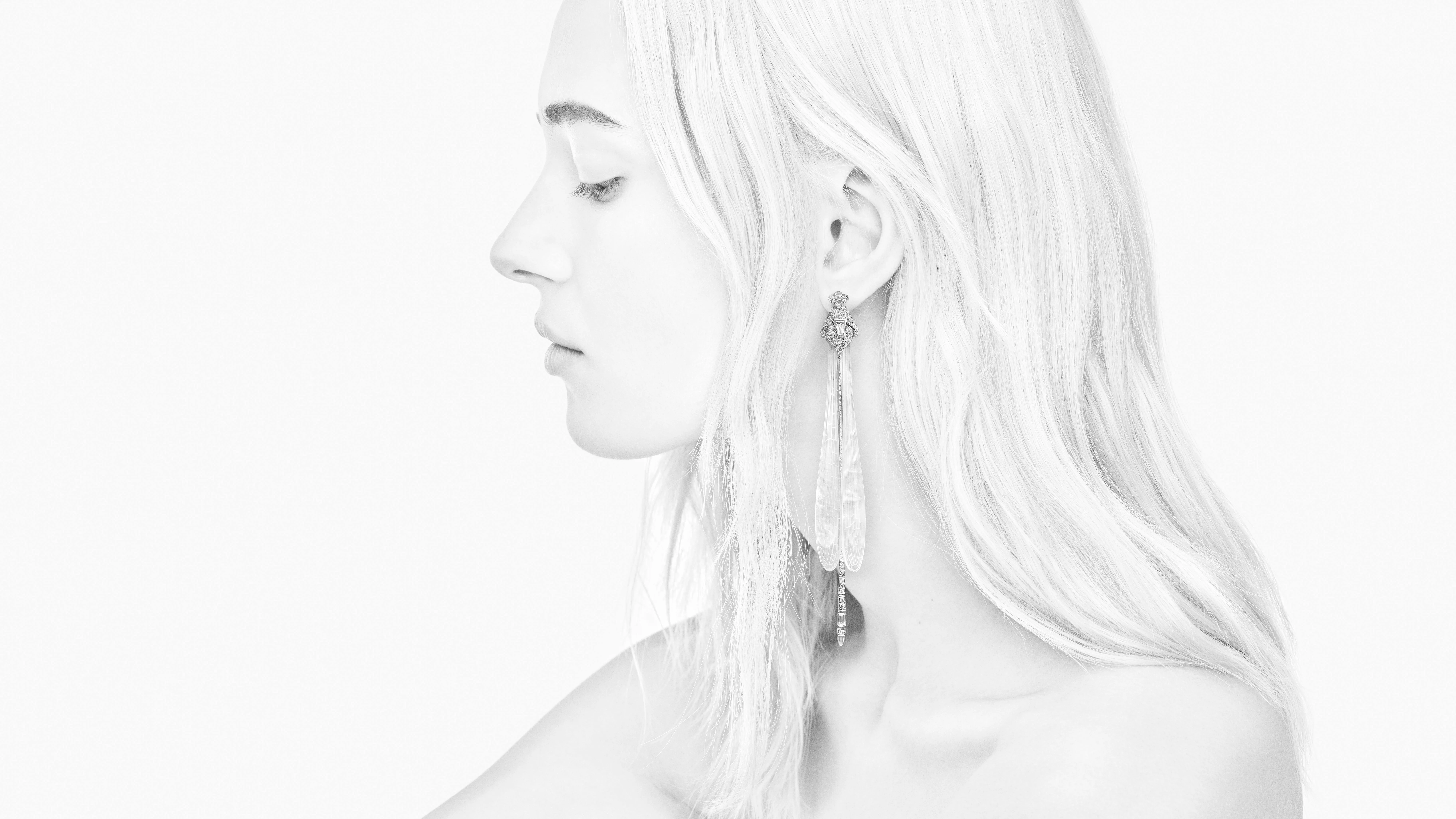 <p>Dragonfly earring from Composition No.6 of the Boucheron Impermanence High Jewellery collection, crafted in sapphire glass, mother of pearl, white gold and diamonds </p>