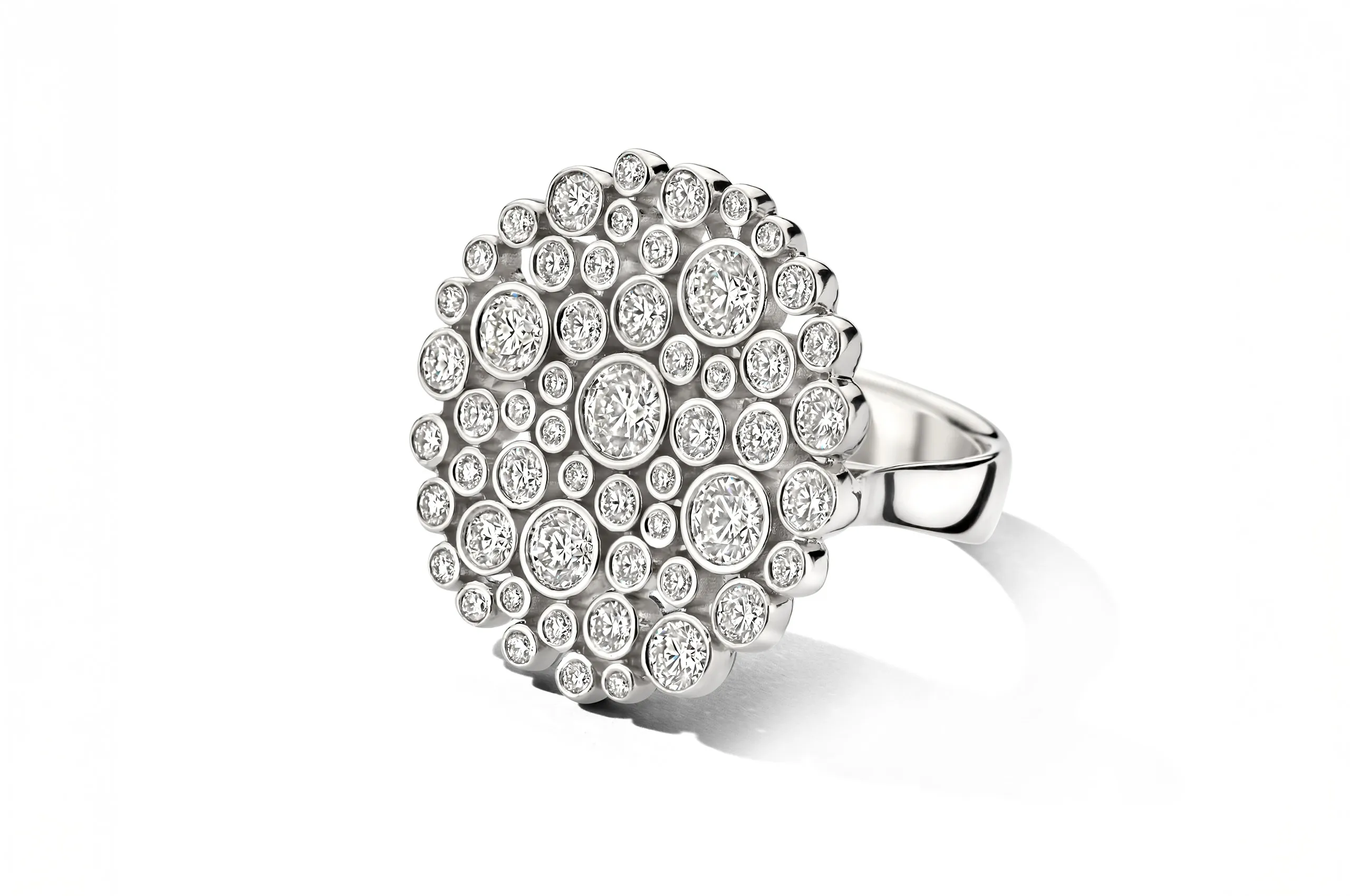 <p>Histoire d’Elle diamond ring from the Les Infinis d’Elle collection</p>
