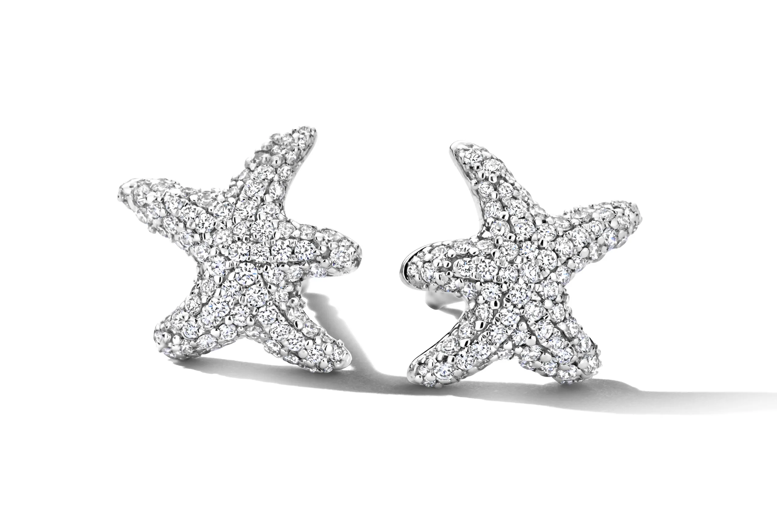 <p>Histoire d’Elle Starfish stud earrings with diamonds from the Les Oceans d&#8217;Elle collection</p>

