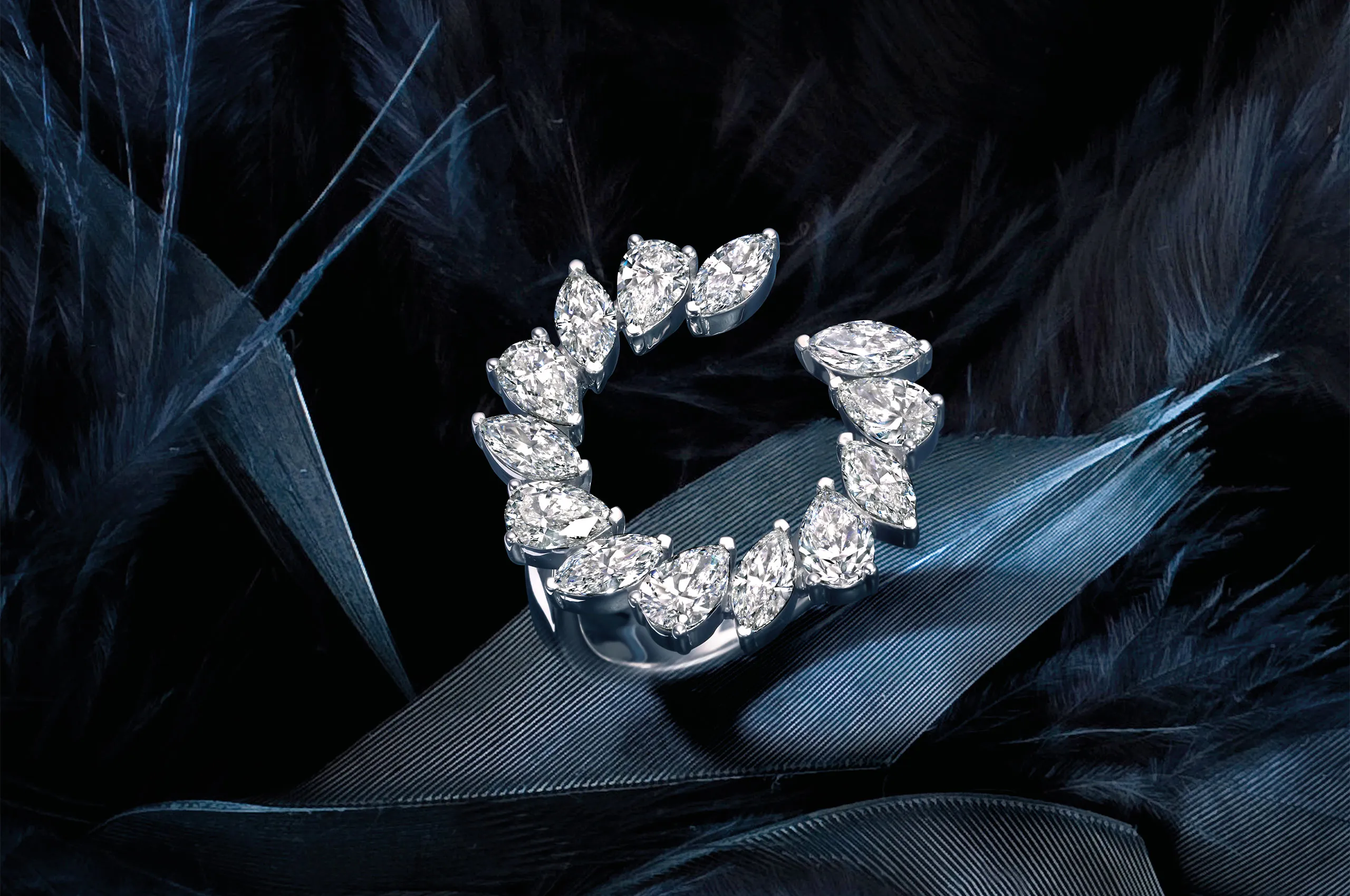 <p>Histoire d’Elle marquise-cut diamond ring from the Les Infinis d’Elle collection</p>
