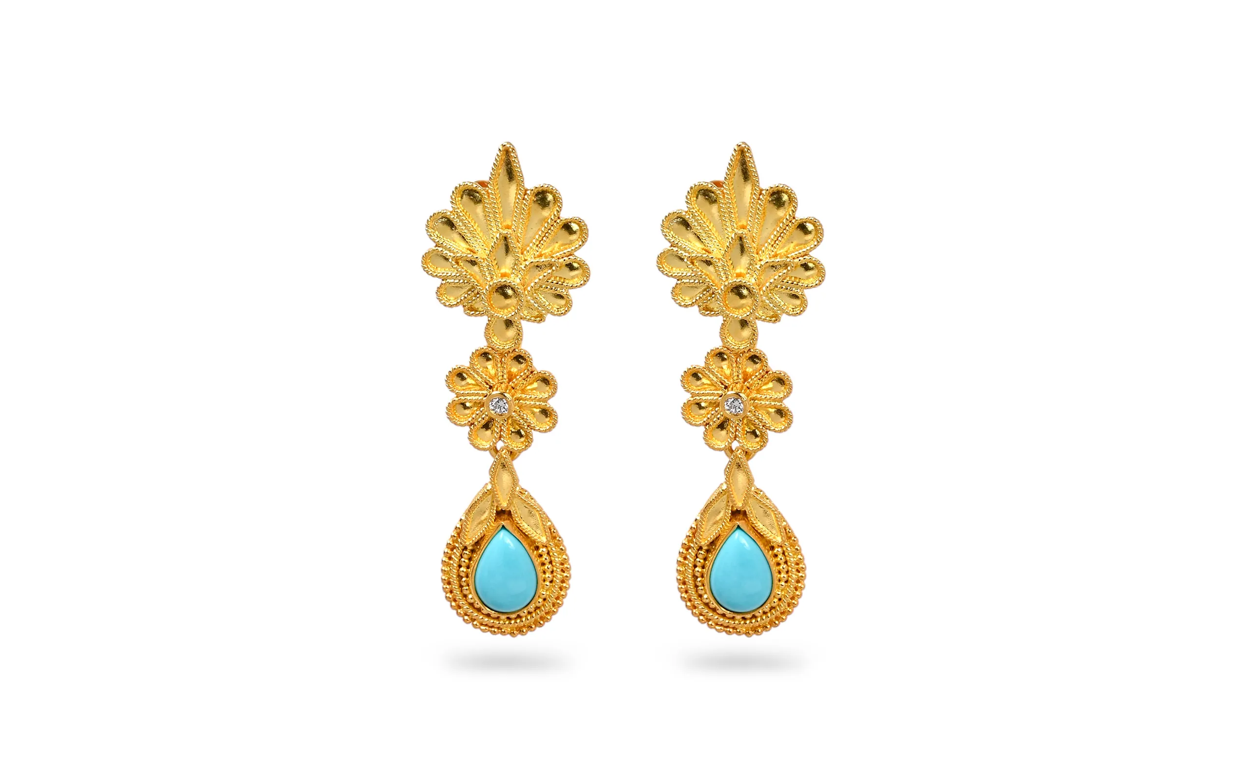 <p>Lutèce Jewelry Glimpse of Goddess earrings from the Heritage collection with turquoise in yellow gold </p>
