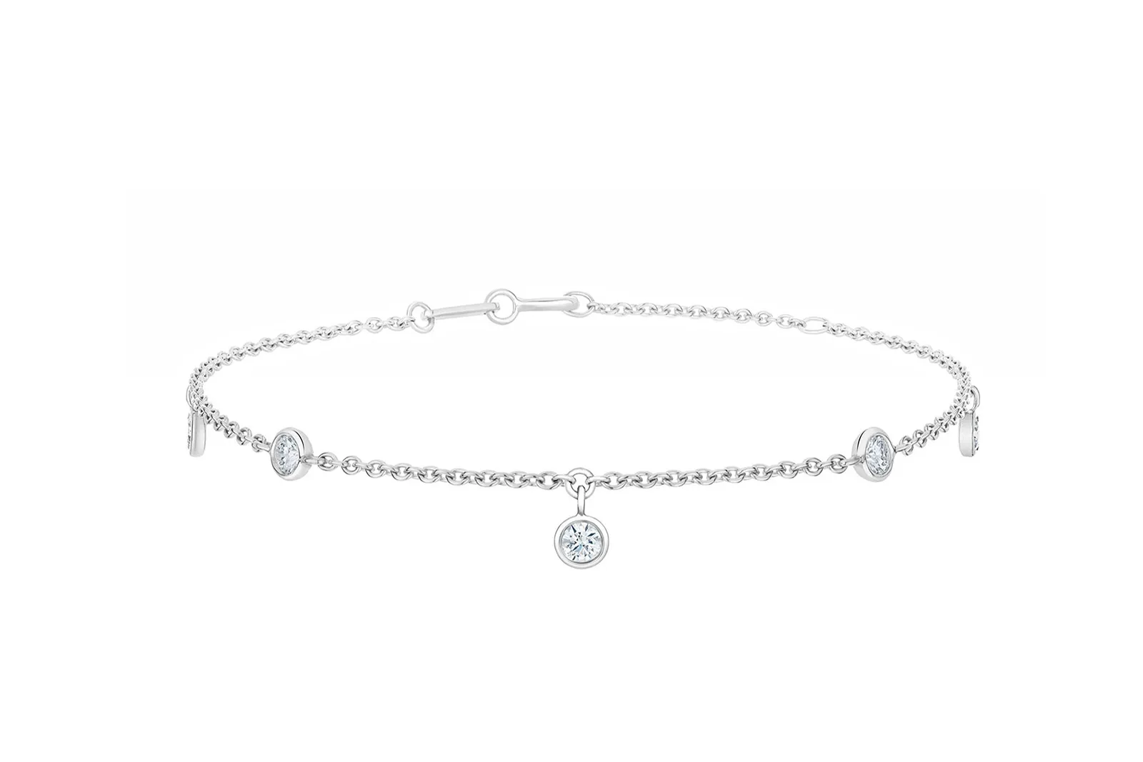 <p>&#8216;My First De Beers&#8217; bracelet with diamonds in white gold</p>
