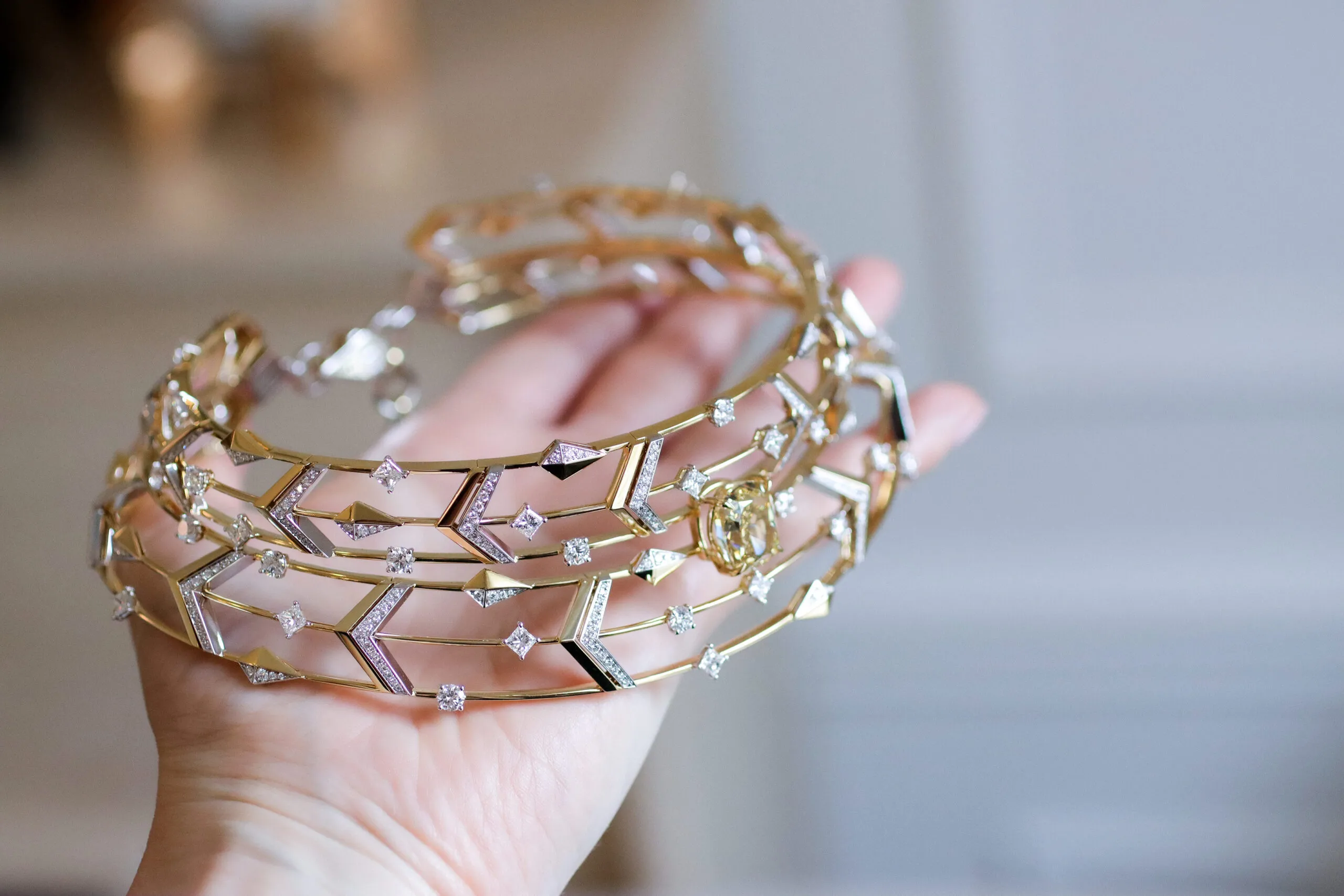 <p>A closer look at the details of the Sahag Arslanian High Jewellery choker from the Celestial Radiance collection with a 10.26-carat cushion-cut fancy deep brownish yellow VS2 diamond, 5.04 carats of princess-cut white diamonds, 5.49 carats of round white diamonds, and 4.83 carats of round white melee, set in 18k white and yellow gold</p>
