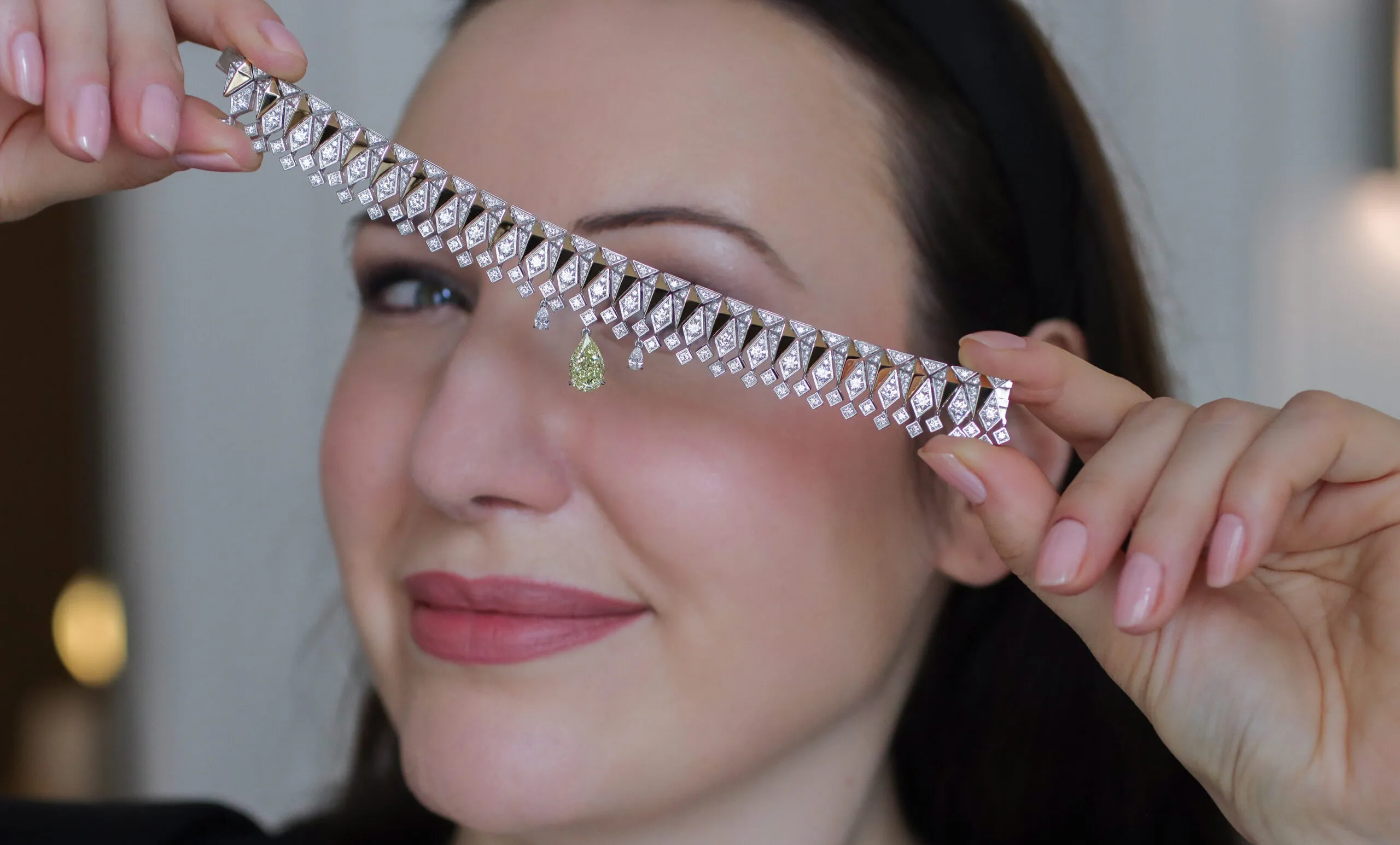 <p>Katerina Perez spotlights the Sahag Arslanian Sun Rays High Jewellery bracelet with a 3.11-carat pear-shaped fancy yellow VS2 diamond drop, surrounded by pear-shaped and round brilliant-cut white diamonds, set in 18k white and yellow gold </p>
