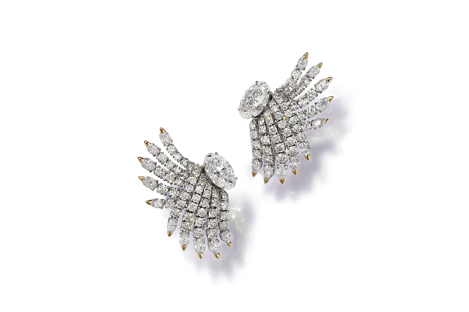 <p>Tiffany &#038; Co. Bioluminescence Wave earrings with over 6 total carats of diamonds and further diamond accents in 18k white and yellow gold, from the Sea of Wonder Blue Book 2025 High Jewellery collection </p>
