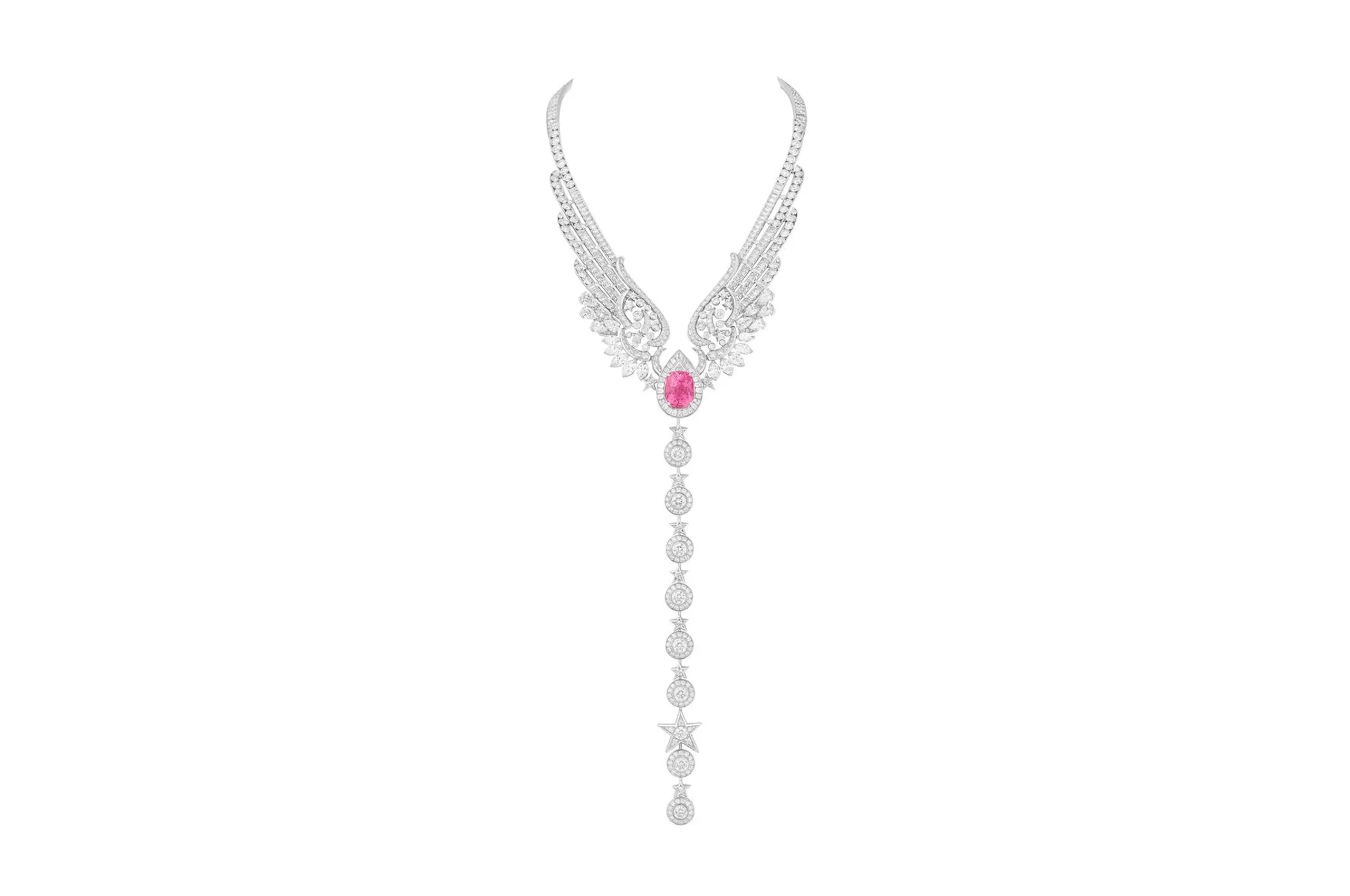 <p>Chanel Wings of Chanel necklace with a cushion-cut padparadscha sapphire of 19.55 carats and diamonds set in white gold and platinum from the Reach for the Stars High Jewellery collection </p>