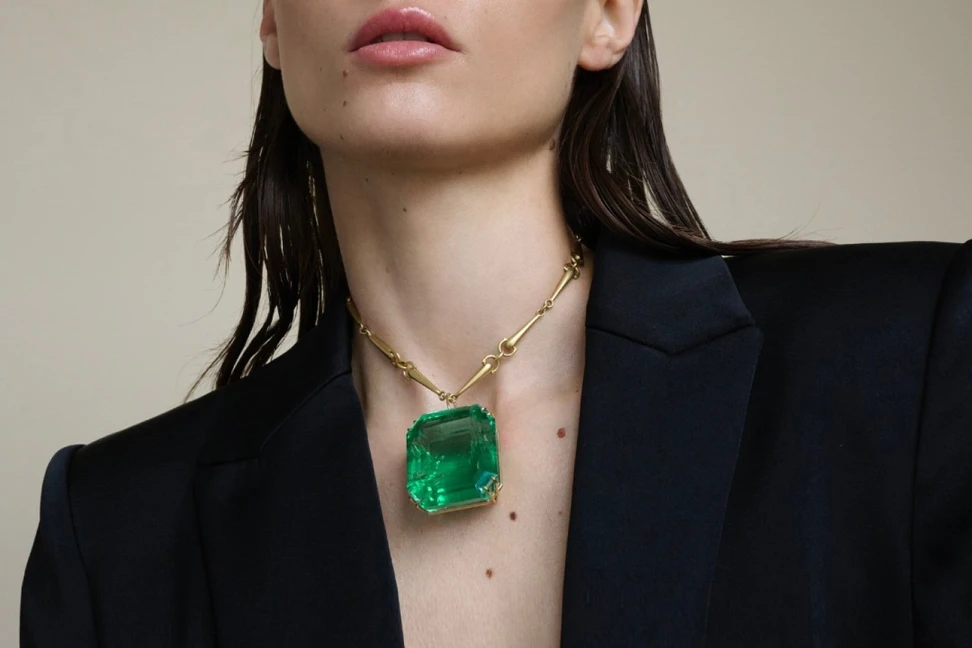 <p>‘The Amazon Queen’, a 280.84-ct large octagonal step-cut Colombian emerald sold at Phillips Jewels for CHF 2,782,500</p>