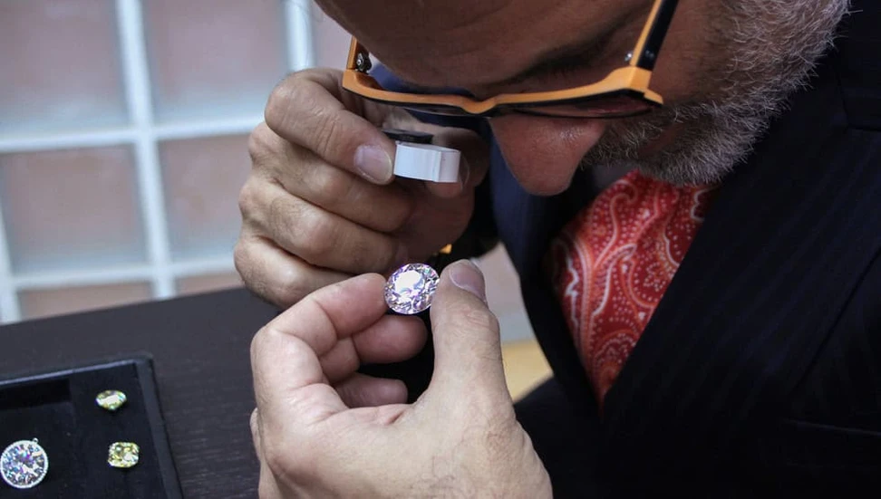 <p>Nissan Perla, Diamond Registry owner</p>
