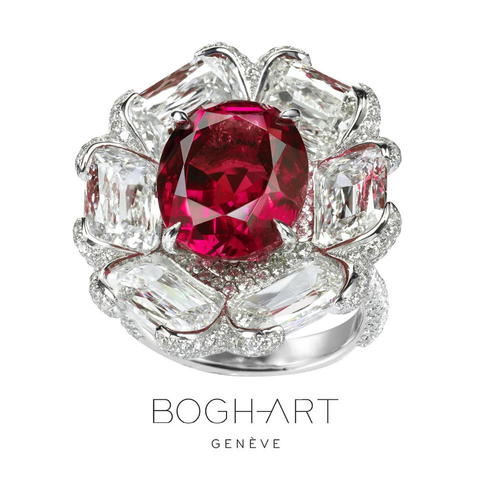 <p>BOGH-ART ring with an oval Burmese ruby and diamonds</p>
