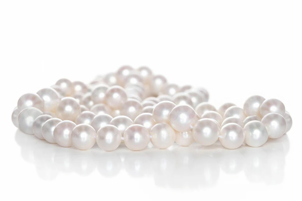 <p>10 Golden Rules Of Looking After Pearl Jewellery</p>
