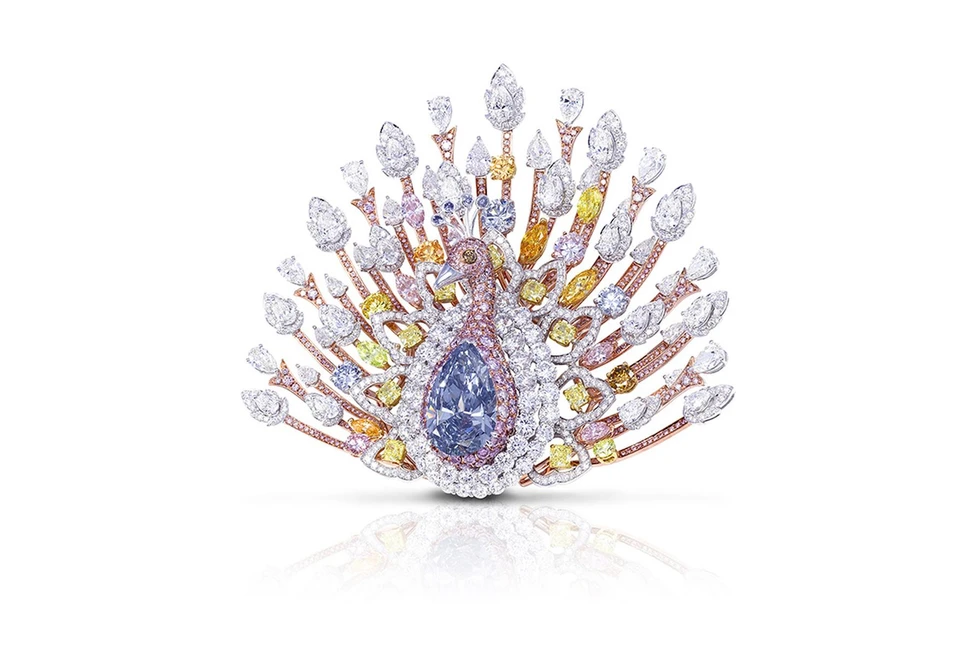 <p>Graff Diamonds unveils probably the most valuable brooch in the world at TEFAF, Maastricht &#8211; a $100 million diamond peacock brooch, featuring a 20.02ct blue diamond</p>
