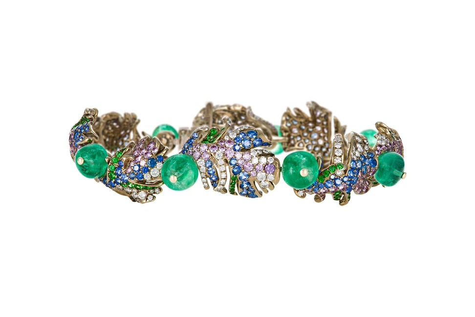 <p>Neha Dani Loriini Bracelet in titanium, blue and purple sapphire, tsavorite garnet, emerald beads and diamond</p>