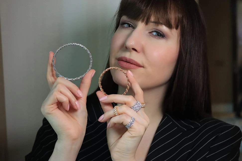 <p>Katerina Perez wears innovative diamond jewellery creations from the Serafino Consoli Serafino and Brevetto collections </p>