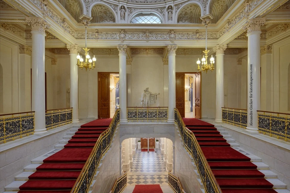 <p>The Fabergé Museum in St.Peterburg and its Treasures</p>