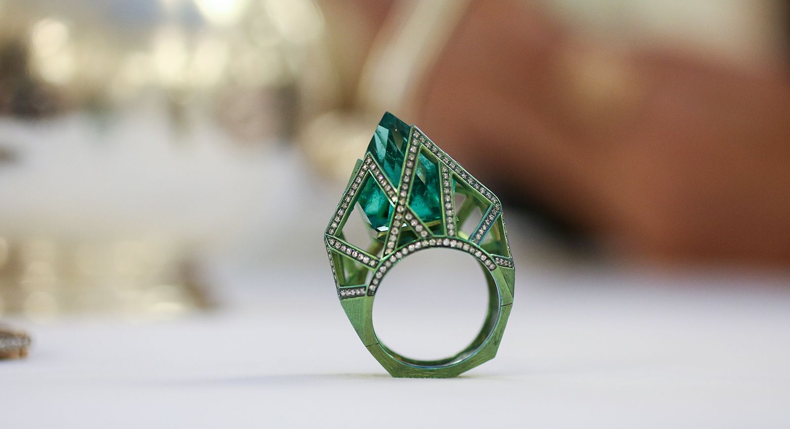 Unique emerald fine jewellery designs