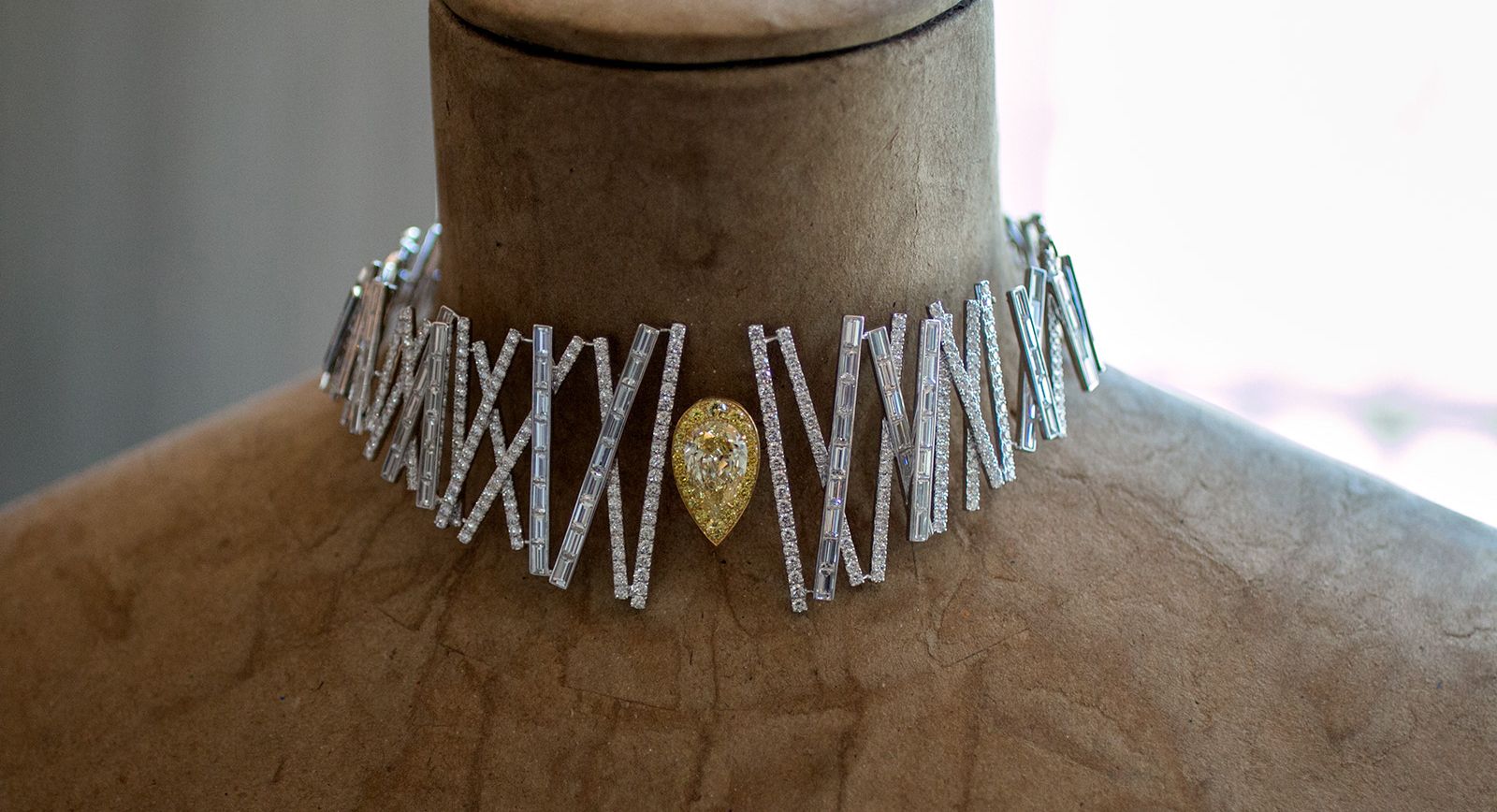 Louis Vuitton Party Style Elegant Style Formal Style Necklaces & Pendants