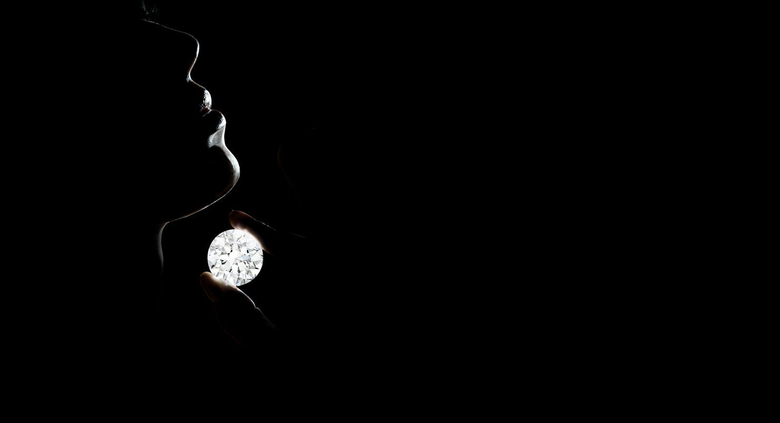 Sotheby's Diamonds: крупнейший в истории безупречный алмаз