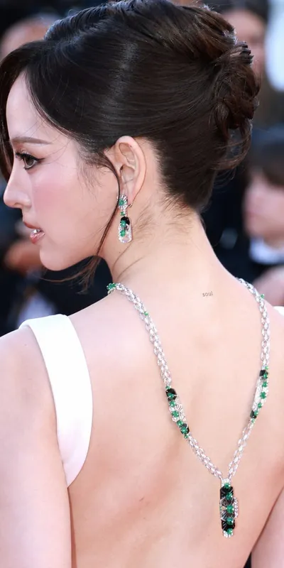 <p>Thai actress Nychaa Nuttanicha wears a Cartier necklace backwards to the 2026 Cannes Film Festival</p>