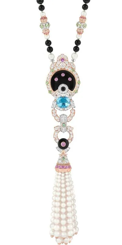 <p>Van Cleef &amp; Arpels’ Simone necklaces can be worn as two long necklaces or three short necklaces and with or without the tassel</p>
