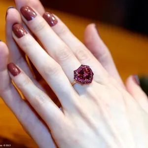 <p>Baselworld 2015 Through Katerina Perez’ Eyes</p>
