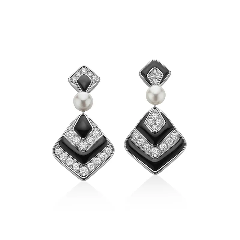 <p>Bulgari Jewelry</p>