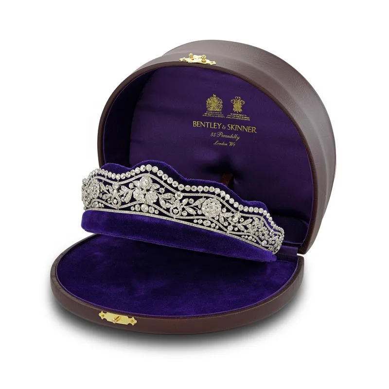 <p>A Belle Époque diamond tiara, circa 1910, provided by Bentley & Skinner for Elizabeth McGovern to wear as Cora Grantham</p>