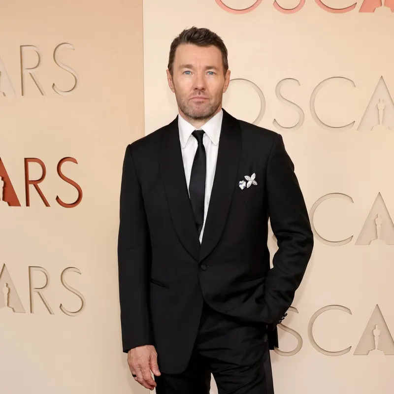 <p>Joel Edgerton wears Louis Vuitton Les Honneurs brooch, set with sapphires and diamonds</p>
