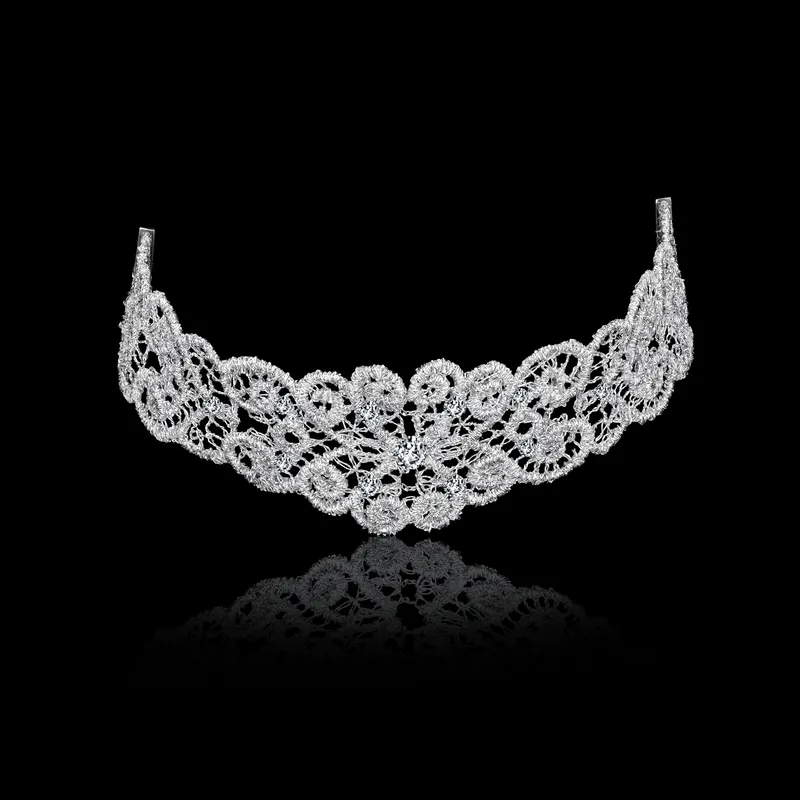 <p>Lace & Diamond choker in 18k white gold</p>