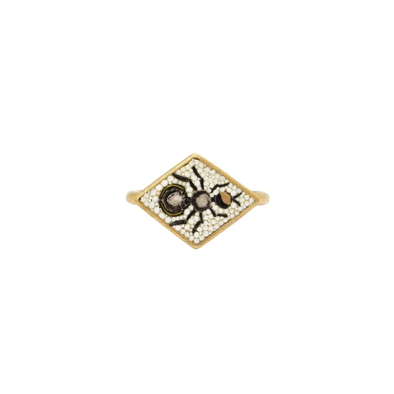 Le Sibille micromosaic Ant ring in 18K yellow gold