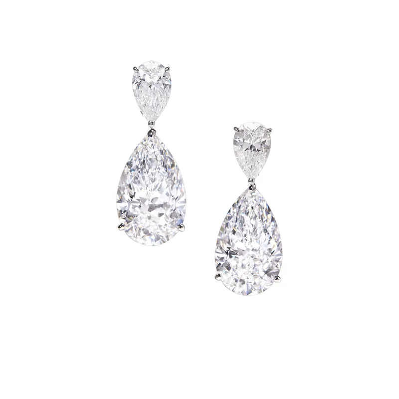 <p>The incredible pear-shaped diamond earrings by Moussaieff worn by Kylie Jenner at the 2026 BAFTA Awards</p>