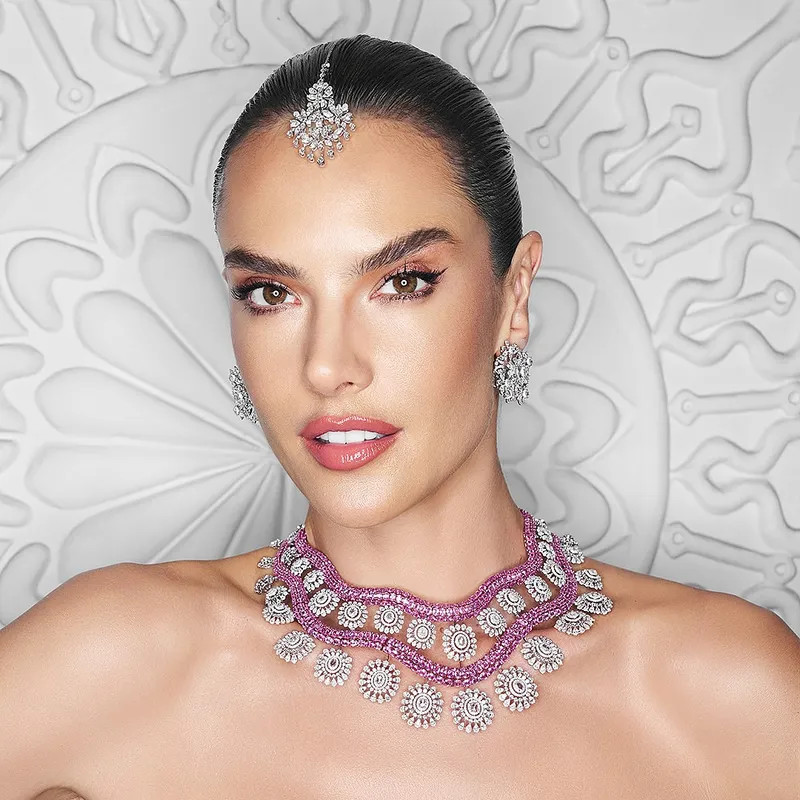<p>Alessando Ambrosio wears the Manish Malohtra necklace set with over 78 carats of pink sapphires</p>
