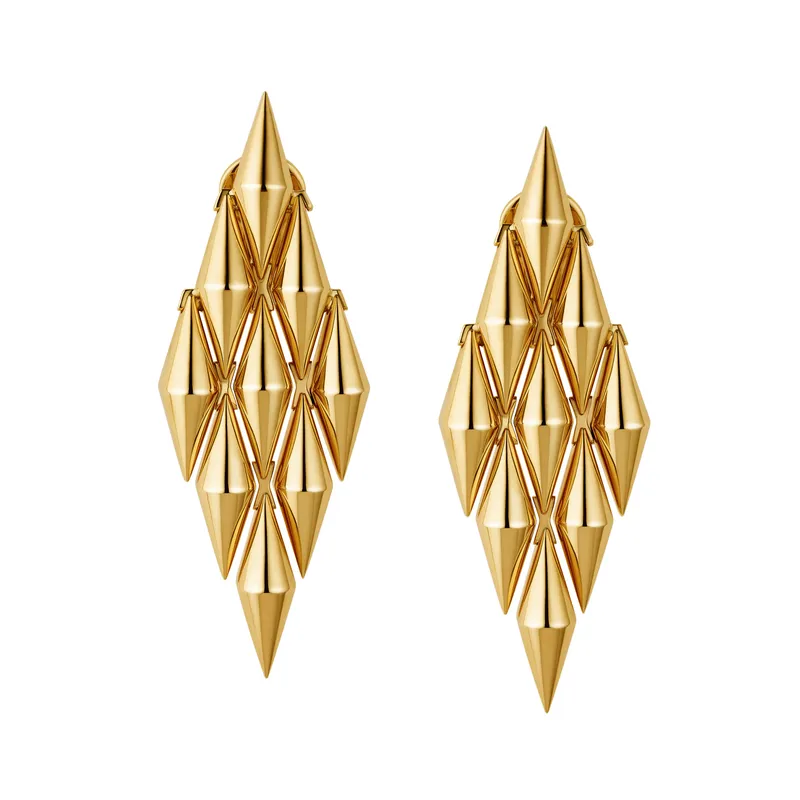 <p>Bvlgari Eternal – Vimini earrings in 18k yellow gold</p>
