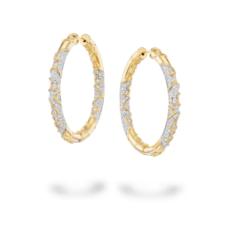 <p>Marina B Ondine hoop earrings in 18k yellow gold with diamonds</p>
