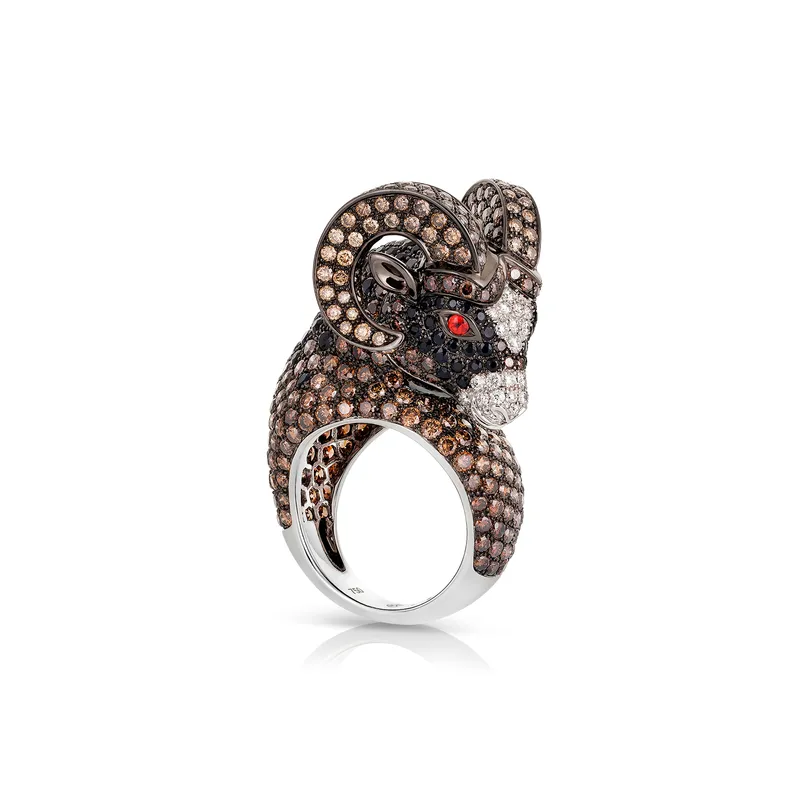 <p>Animalier collection of animal-themed jewellery</p>