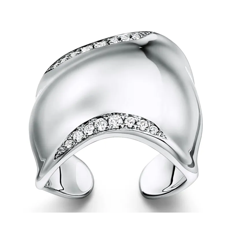 Tiffany & Co.’s sculptural Elsa Peretti Bone Cuff, worn by Emily Blunt in The Devil Wears Prada 2 and heading to auction at Christie’s.