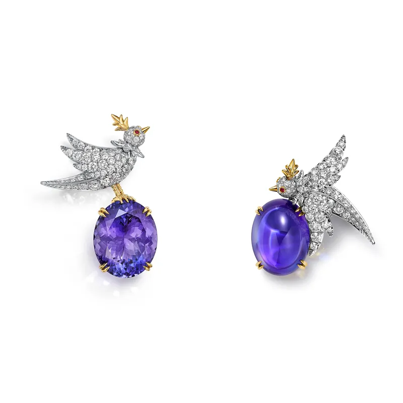 <p>Tiffany &amp; Co. Bird on a Rock: Love Birds high jewellery brooches set with an oval tanzanite of 27.40 carats and an oval cabochon tanzanite of 29.86 carats</p>
