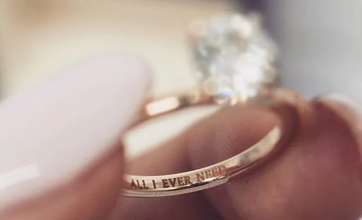 <p>A simple, stylish phrase that sums up how you feel</p>
