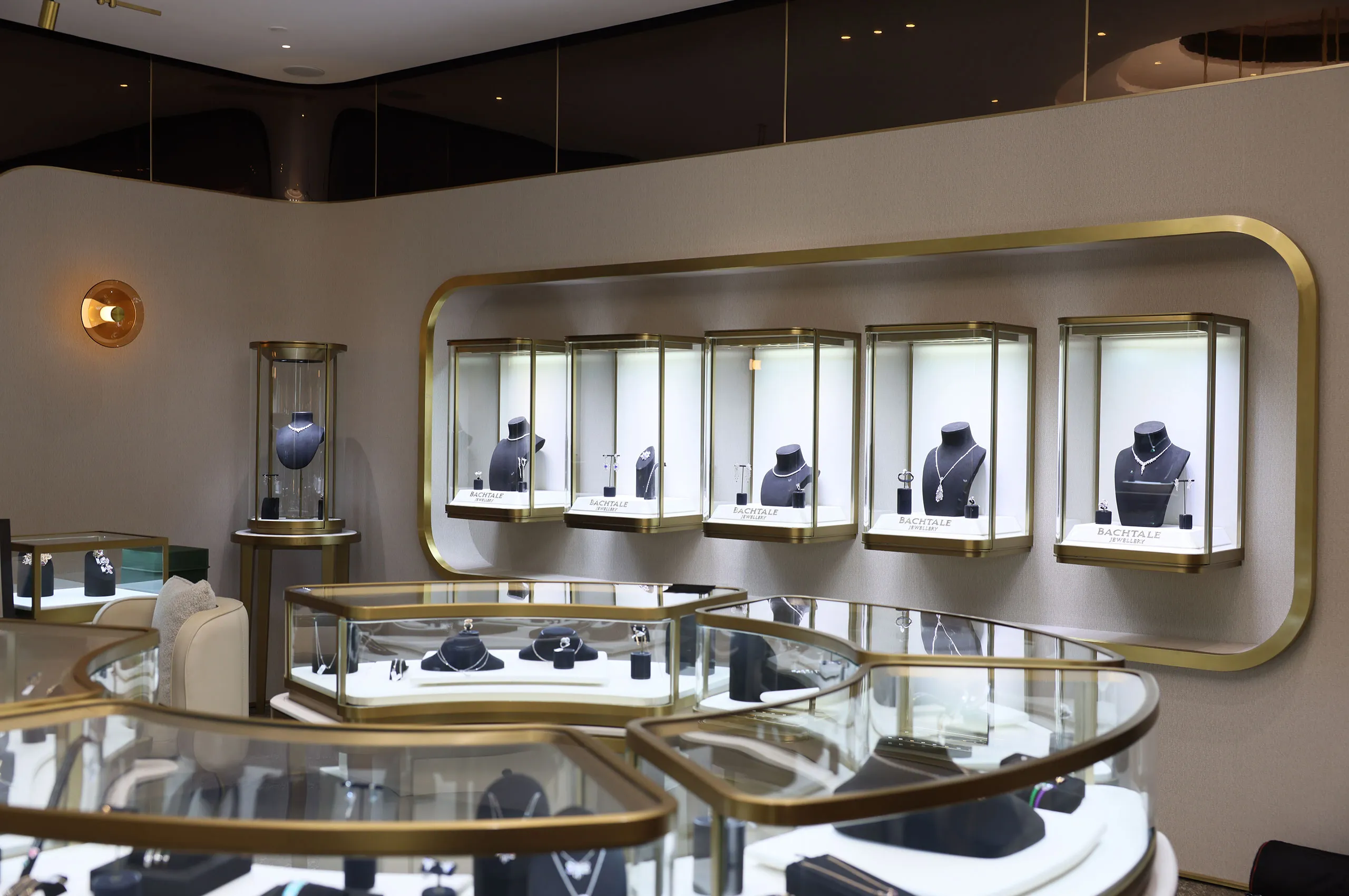 The Bachtale boutique in Casablanca is filled with High Jewellery where modern architectural lines meet the soulful details of traditional craftsmanship
