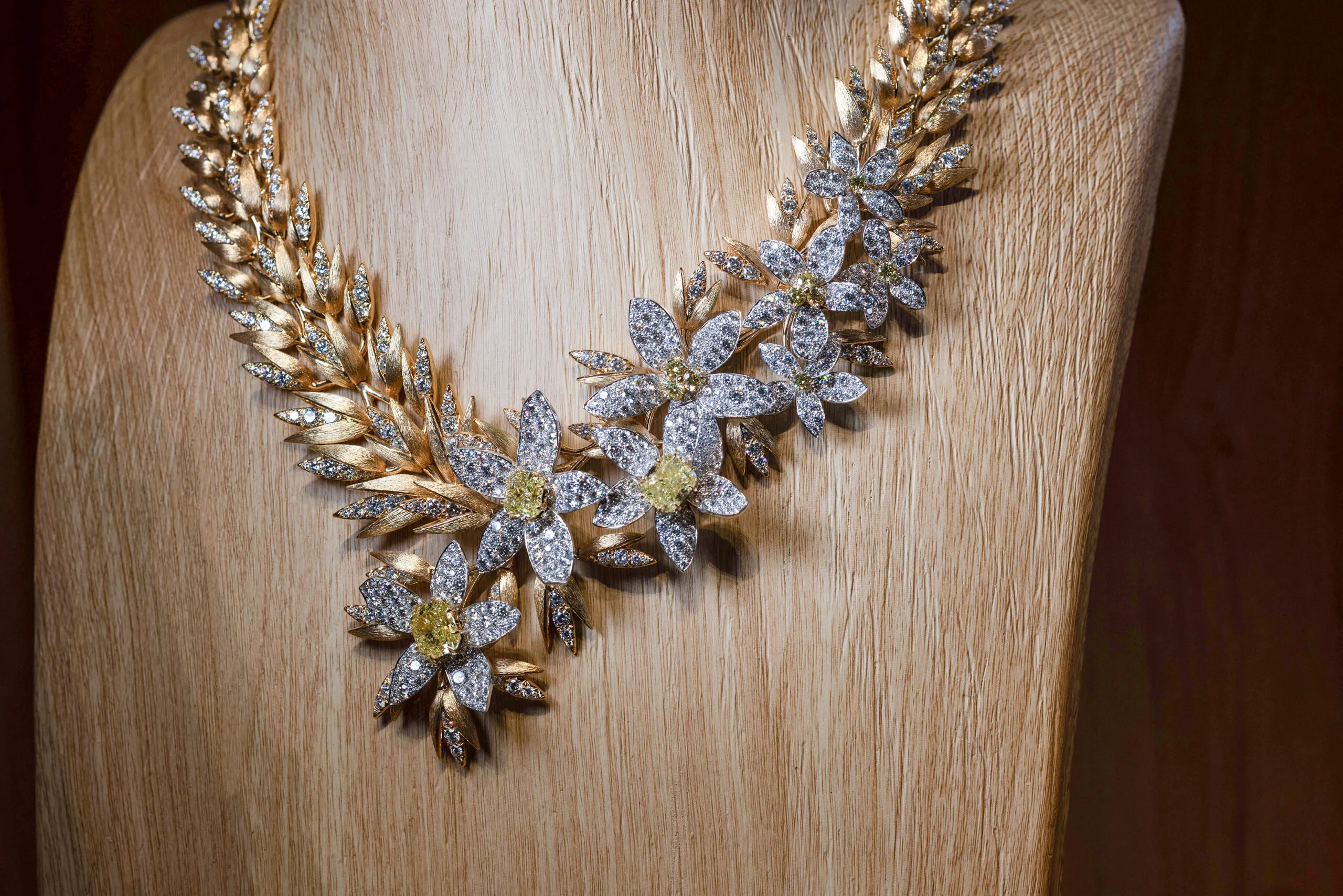 <p>Fully articulated and enhanced with diamonds, it took over 1,300 hours of work to realise the Oat and Field Star high jewellery necklace </p>