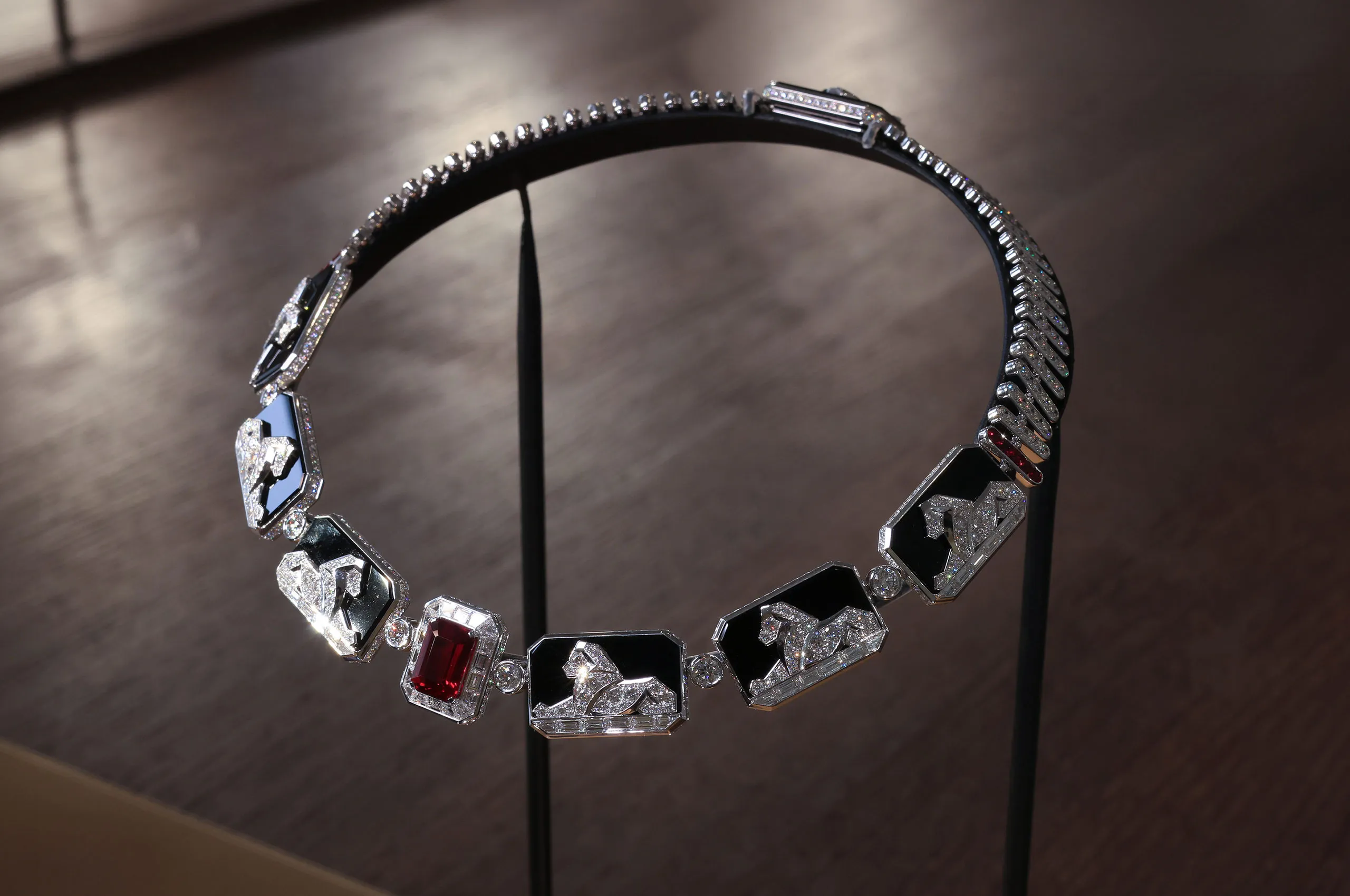 Chanel Lion Millénaire necklace in white gold, set with diamonds, rubies and onyx