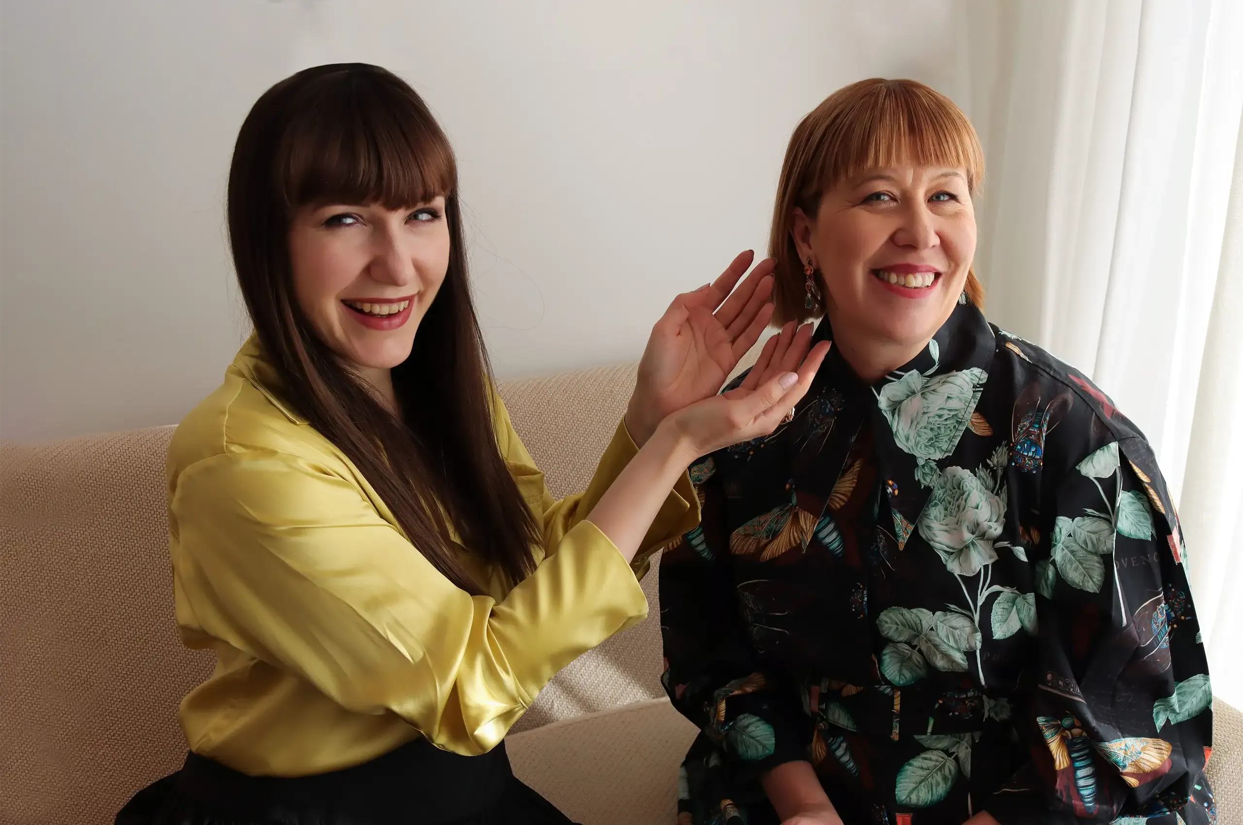 Katerina Perez and Tammy Keers, the Founder of Artisans Bespoke Jewellers, share a love of coloured gemstones and creative mineral compositions 