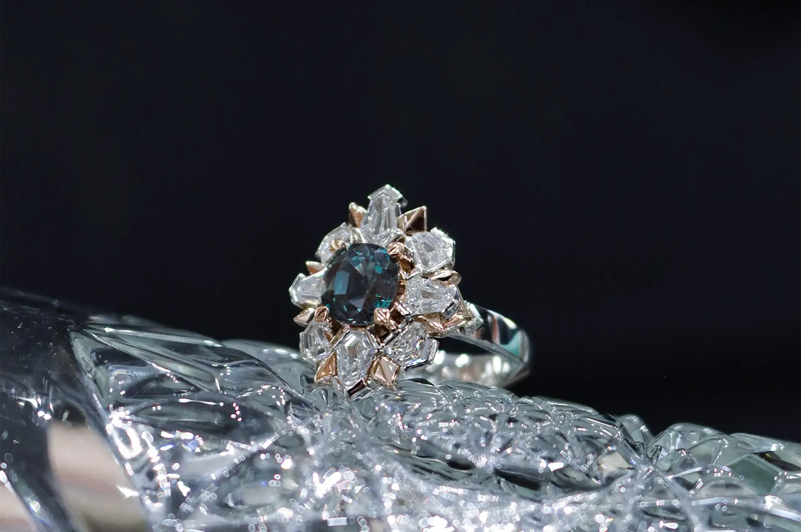 Artisans Bespoke Jewellers Tsarina ring with a 2.28 carat cushion-cut alexandrite and 1.62 carats of diamonds in platinum and 18k rose gold