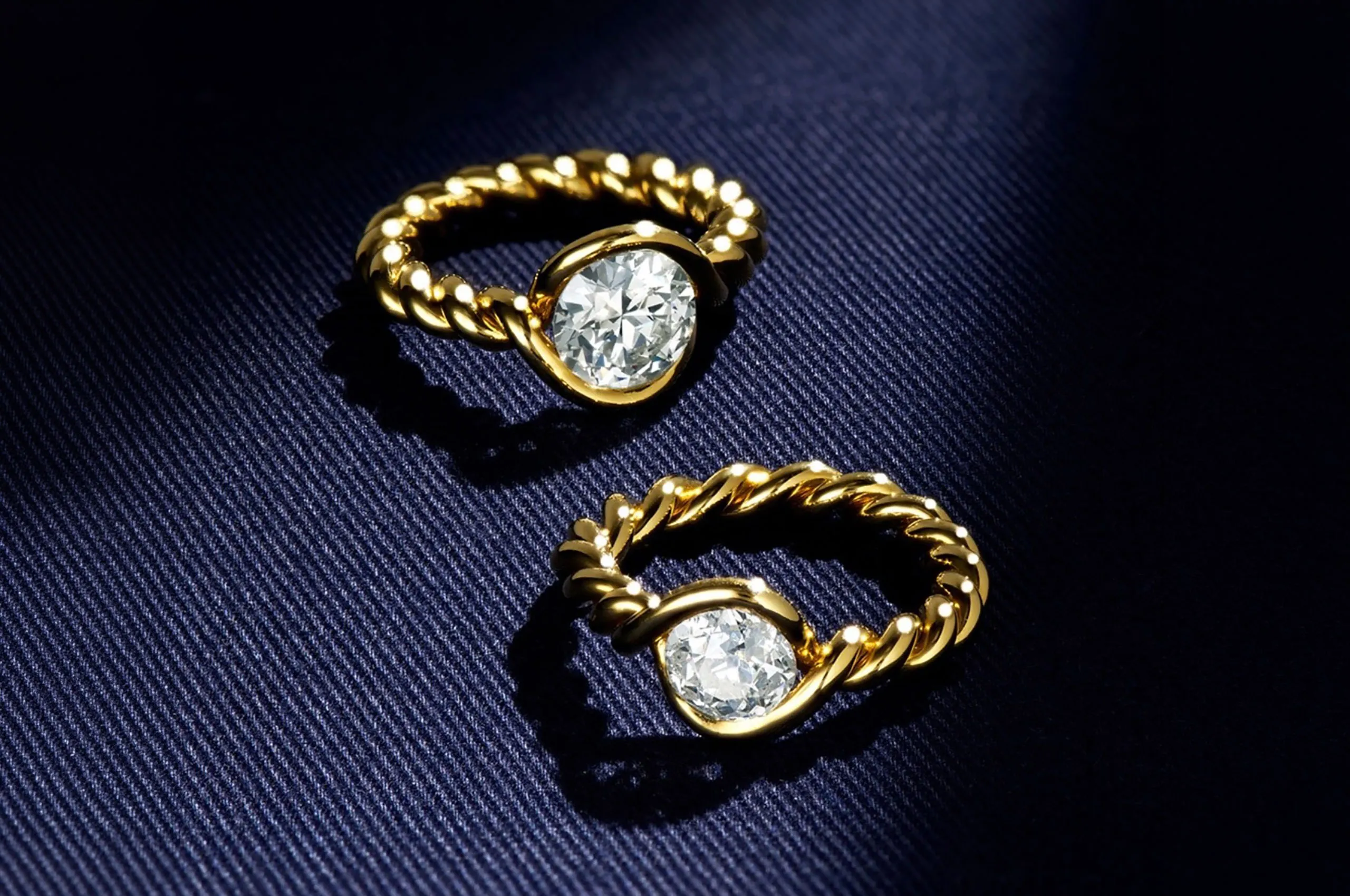 Zendaya wearing BARRON London Twist rings, pairing old mine-cut diamonds with sculptural 22 ct yellow gold.