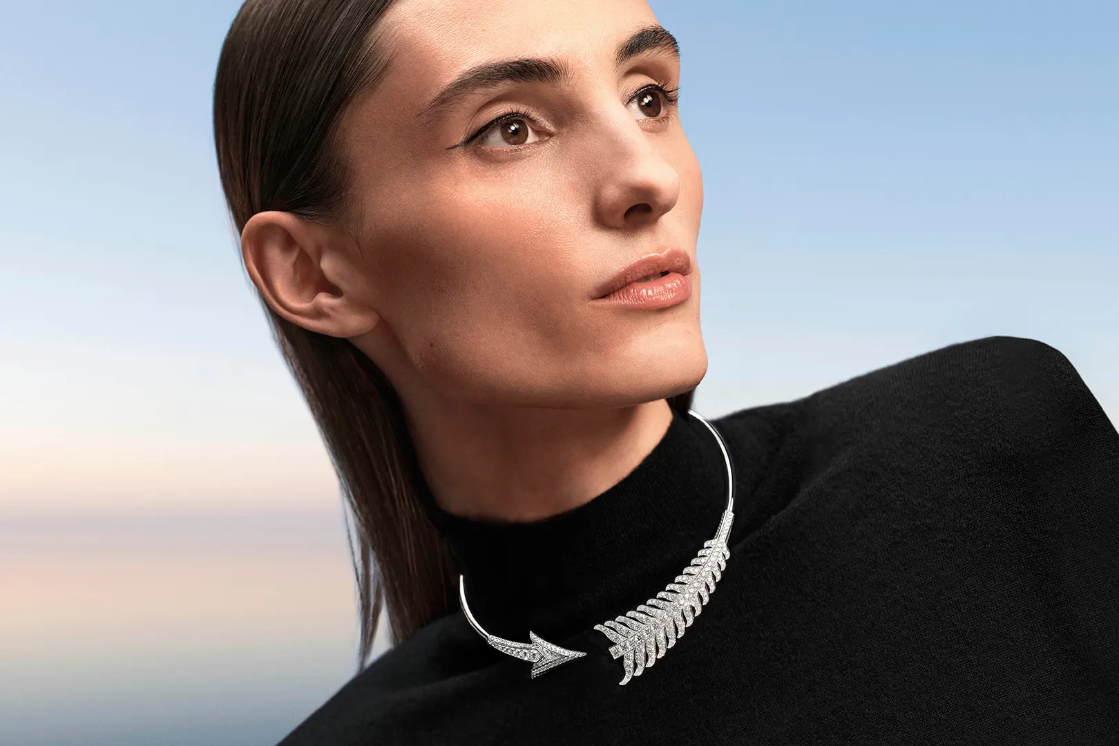 <p>Boucheron Flèche diamond choker in 18k white gold.</p>
