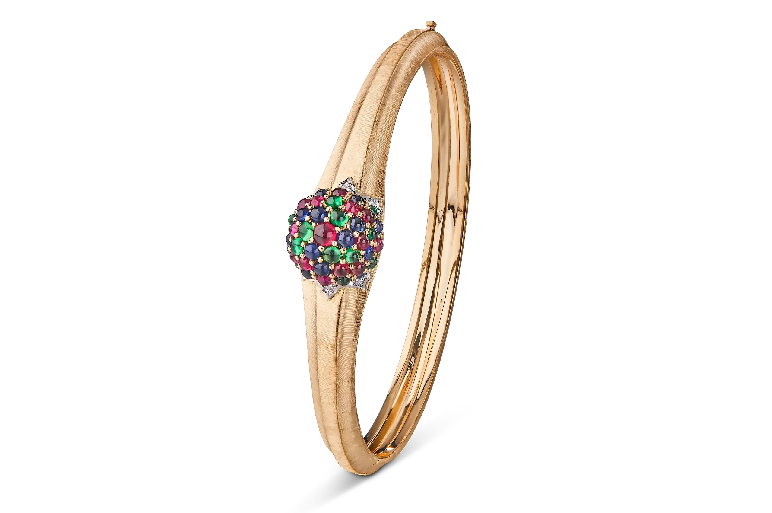 A single cluster of rubies, sapphires and tsavorites brings Buccellati’s historic Caviar motif into the world of fine jewellery.
