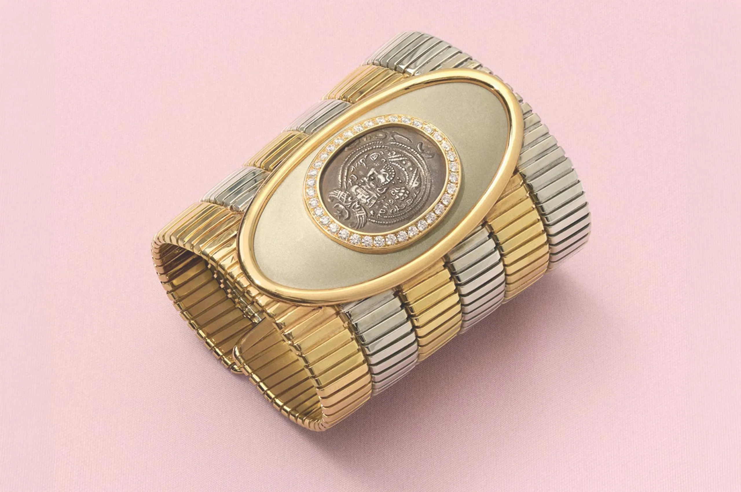 The exhibition was developed in close collaboration with Shanghai’s Power Station of Art, creating a meeting point between Bvlgari’s Roman heritage and Chinese contemporary culture.