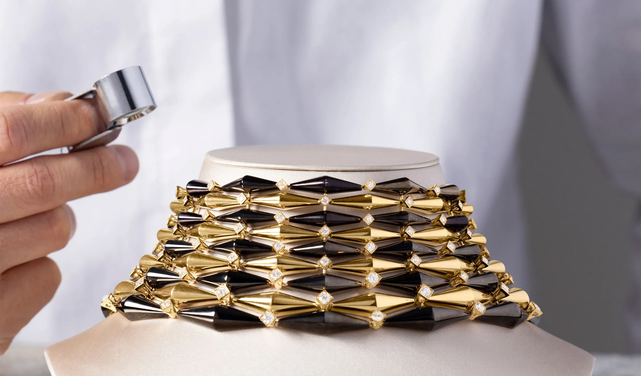 <p>The five-row Vimini High Jewellery choker from the Bvlgari Eternal collection in 18k yellow gold, diamonds and Diamond-Like Carbon (DLC)</p>
