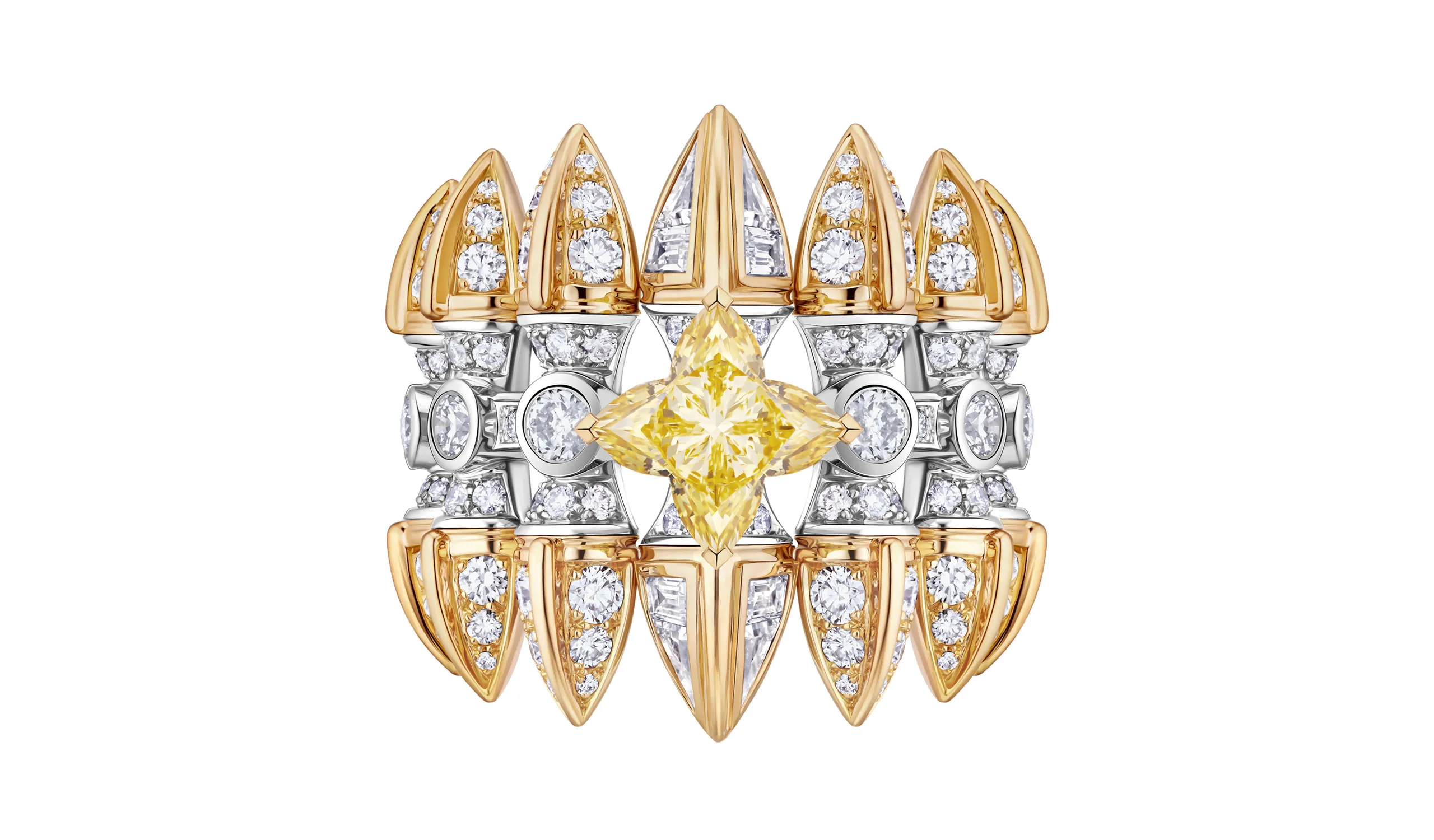 <p>All the Conquest pieces are crafted in 18k yellow and white gold – a House signature</p>
